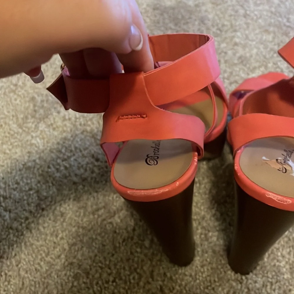 Coral strapy sandals wooden platform ankle straps block heel high s 10